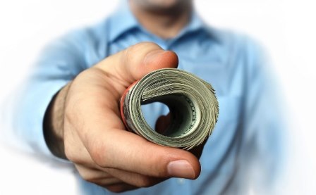 Qytetaret drejt fajdeve, 85 per qind e bizneseve sa duan me kredi